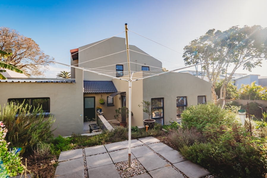 3 Bedroom Property for Sale in Herolds Bay Western Cape